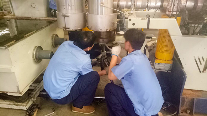 SMED快速換模改善現(xiàn)場 SMED快速換模改善現(xiàn)場