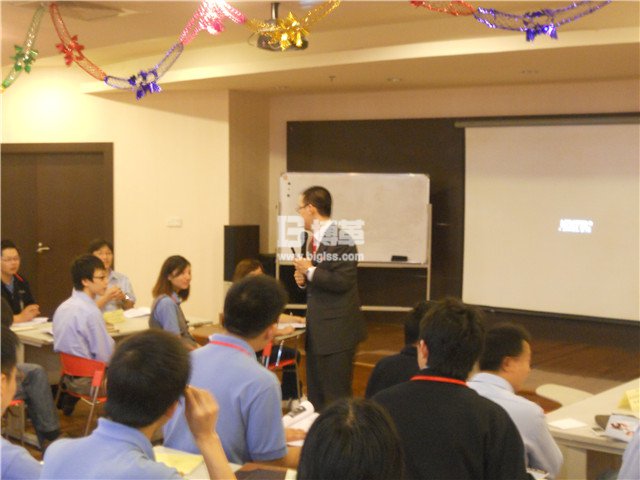 上海展華電子班組管理內(nèi)部講師培訓(xùn)現(xiàn)場(chǎng) 上海展華電子班組管理內(nèi)部講師培訓(xùn)現(xiàn)場(chǎng)